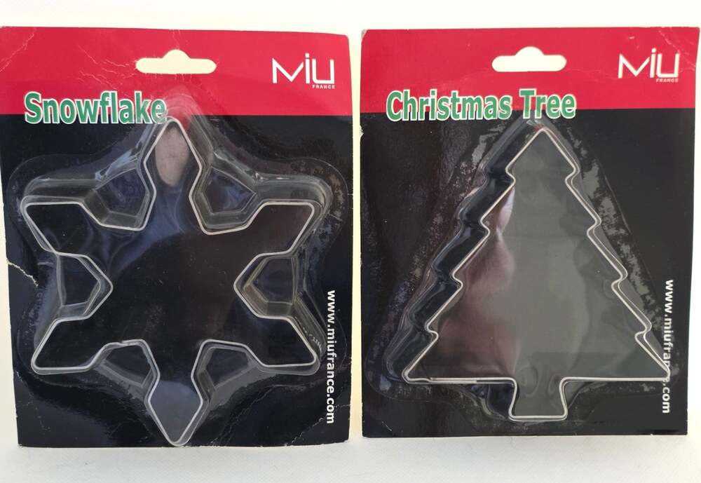 Cookie Cutters-Miu France-Large-Snowflake-Christmas Tree-Metal-Recipes on Back-2